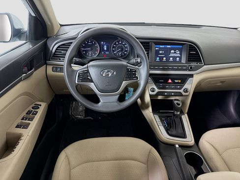 Used 2018 Hyundai Elantra SEL image 17