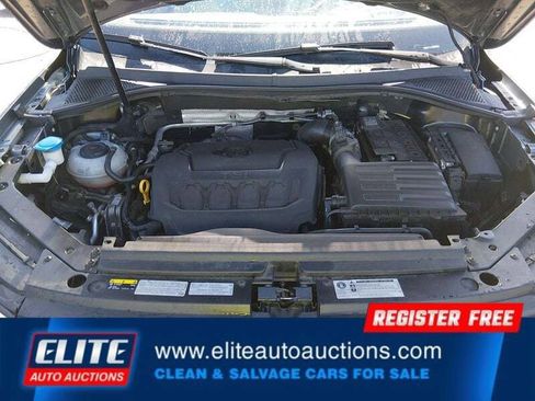 Used 2018 Volkswagen Tiguan SEL AWD/4WD image 19