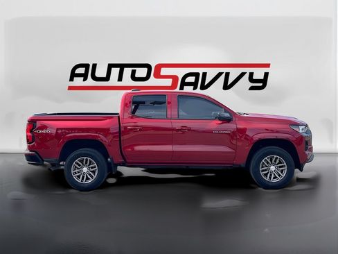 Used 2025 Chevrolet Colorado LT AWD/4WD image 8