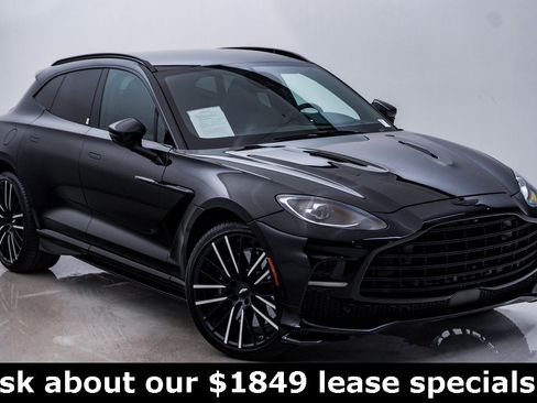 Used 2025 Aston Martin DBX 707 image 3