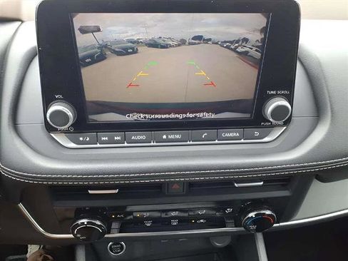 Certified 2023 Nissan Rogue S image 15