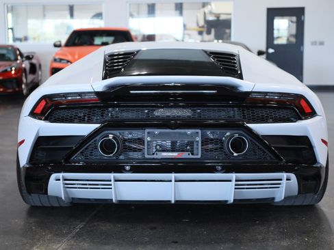 Used 2021 Lamborghini Huracan EVO AWD/4WD image 5