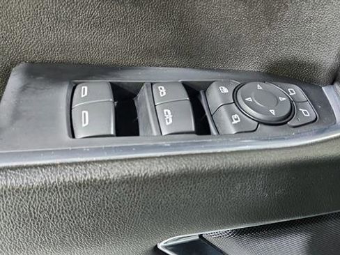 Used 2024 GMC Sierra 1500 SLT RWD image 18