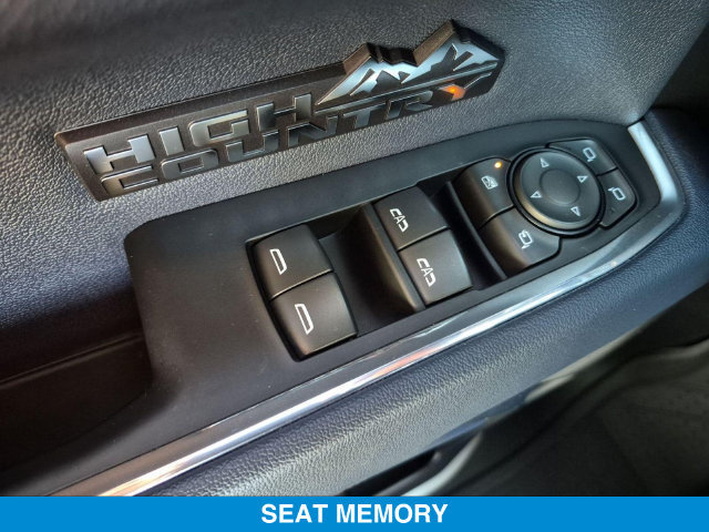 Used 2024 Chevrolet Silverado 1500 High Country w/ High Country Premium Package AWD/4WD image 13