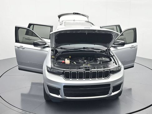 Used 2021 Jeep Grand Cherokee L Limited RWD image 48