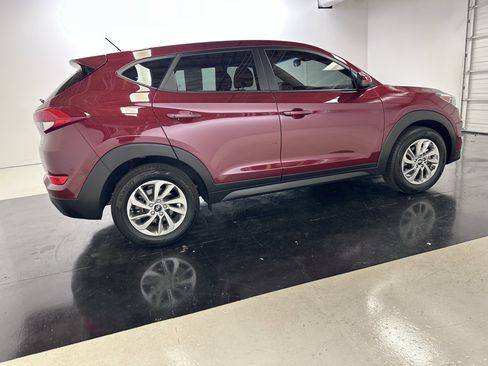 Used 2018 Hyundai Tucson SE image 15