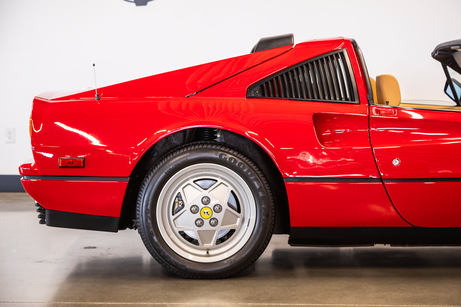 Used 1989 Ferrari 328 GTS RWD image 14