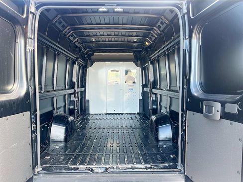 Used 2025 RAM ProMaster 3500 FWD image 21