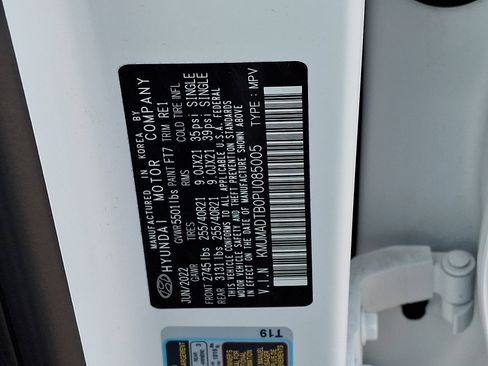 Certified 2023 Genesis GV70 2.5T w/ Sport Prestige Package image 29