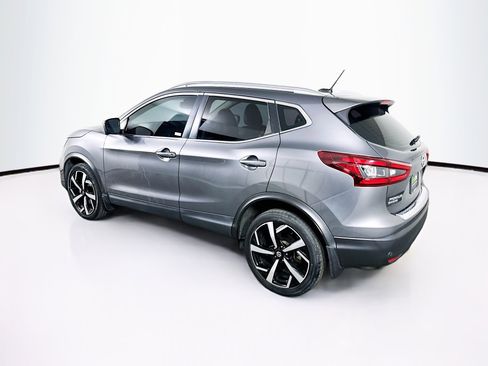 Used 2022 Nissan Rogue Sport SL w/ Premium Package image 5
