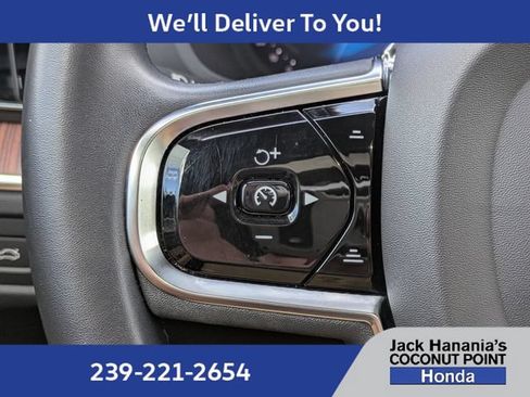 Used 2024 Volvo XC60 B5 Ultimate w/ Protection Package Premier AWD/4WD image 29