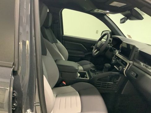 Used 2025 Toyota Tacoma TRD Off-Road image 28