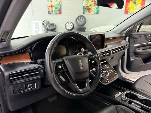 Used 2020 Lincoln Corsair Reserve w/ Equipment Group 201A image 10