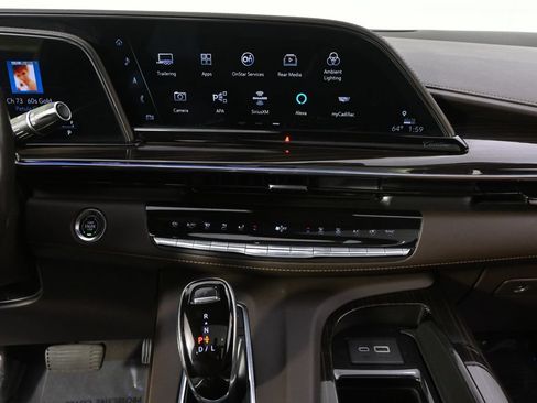 Used 2021 Cadillac Escalade Premium Luxury w/ Driver Assist Tech Package AWD/4WD image 28