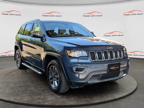 Used 2019 Jeep Grand Cherokee Limited AWD/4WD image 5