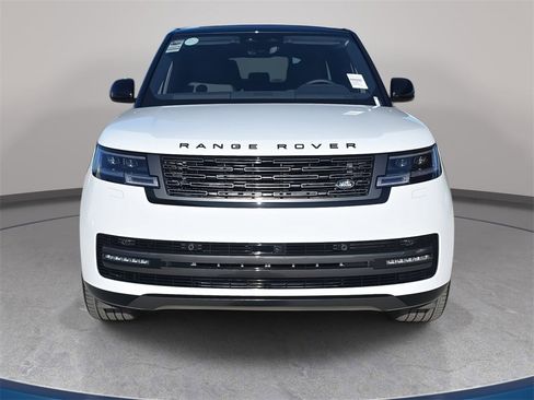 New 2025 Land Rover Range Rover Long Wheelbase SE image 2