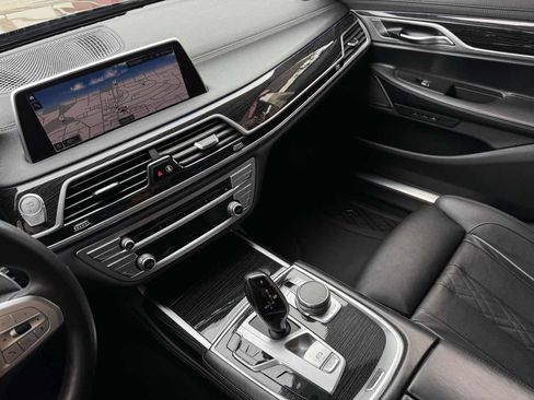 Used 2020 BMW 740i w/ M Sport Package image 16