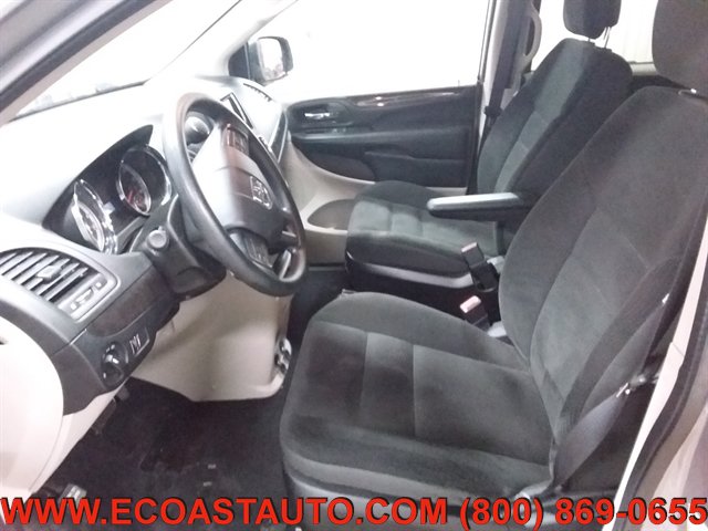 Used 2019 Dodge Grand Caravan SE FWD image 10