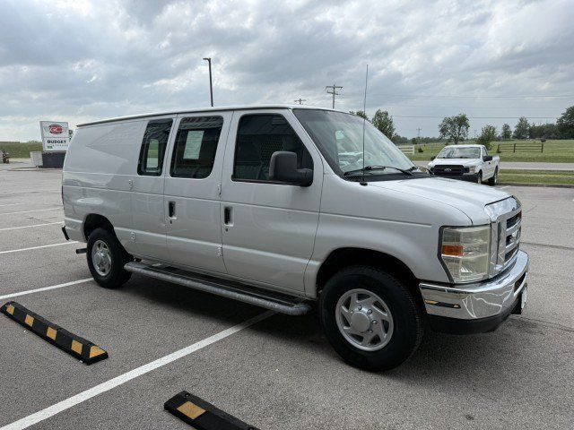 Used 2008 Ford E-250 and Econoline 250 RWD image 3