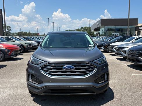 Used 2023 Ford Edge Titanium AWD/4WD image 8