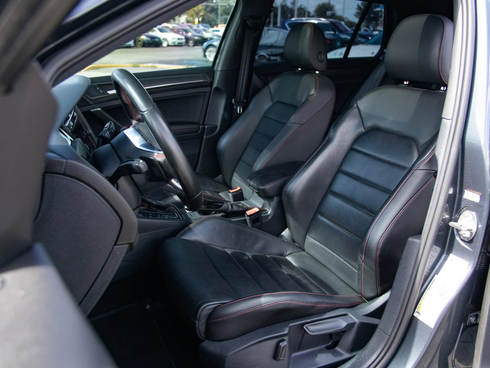 Used 2020 Volkswagen GTI SE FWD image 18