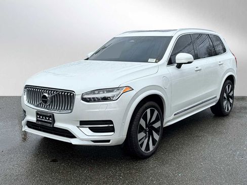 Used 2023 Volvo XC90 T8 Ultimate w/ Protection Package Premier image 7