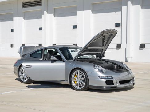 Used 2007 Porsche 911 GT3 image 25