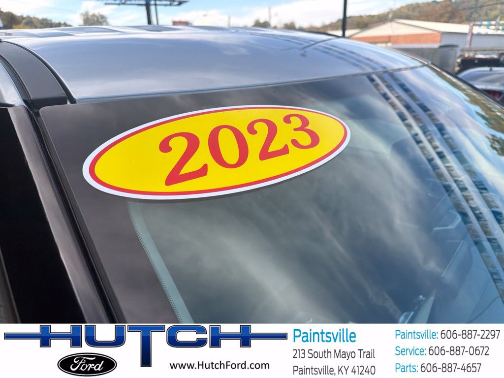 Used 2023 Ford Explorer XLT AWD/4WD image 53