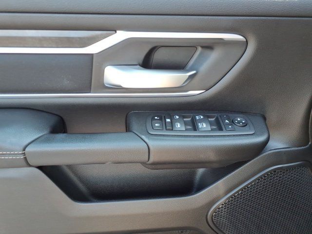 Used 2023 RAM 1500 Big Horn AWD/4WD image 3
