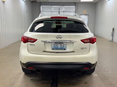 Used 2014 INFINITI QX70 2WD w/ Premium Package image 6