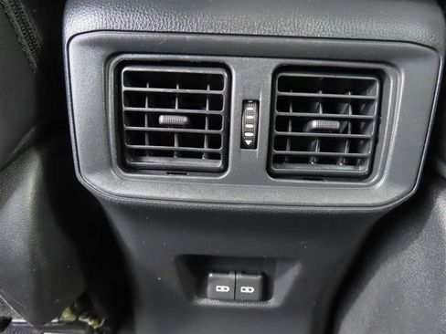 Used 2023 Toyota RAV4 XSE AWD/4WD image 32