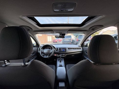 Used 2022 Honda HR-V EX image 31