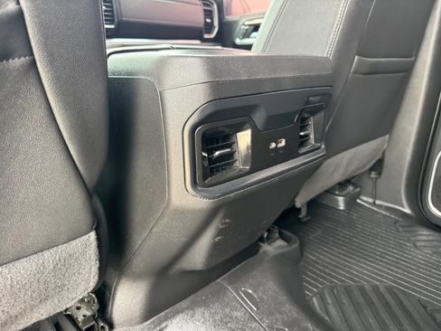 Used 2023 Chevrolet Silverado 1500 LT AWD/4WD image 27