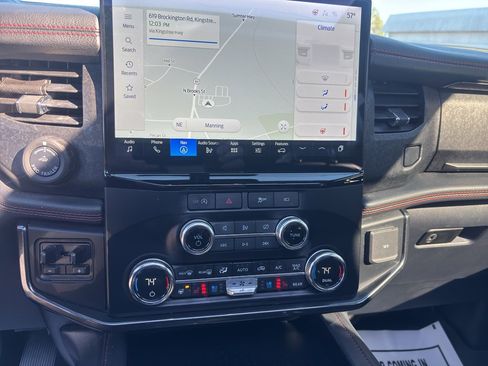 Used 2023 Ford Expedition Limited image 20