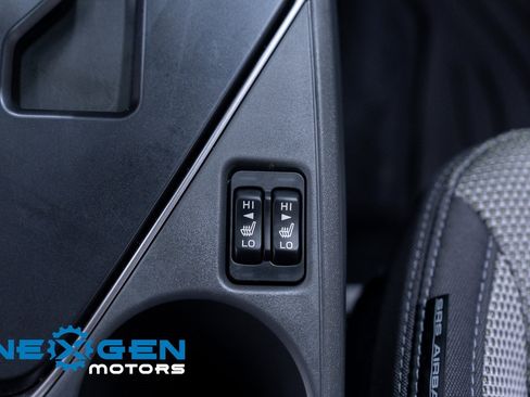 Used 2024 Subaru Crosstrek 2.0i Premium image 15