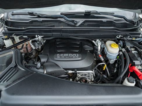 Used 2022 RAM 3500 Tradesman AWD/4WD image 18