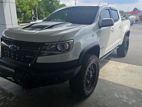Used 2018 Chevrolet Colorado ZR2 AWD/4WD image 2