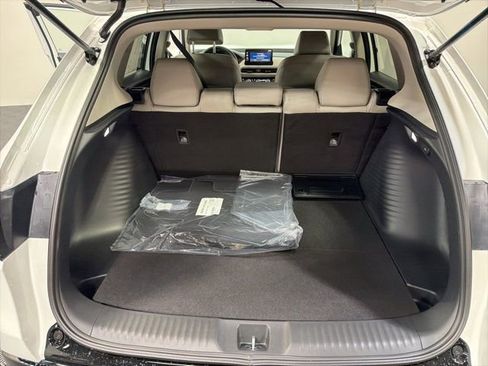 New 2026 Honda HR-V EX-L image 30