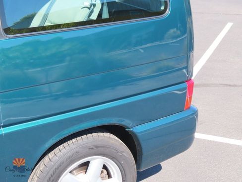 Used 2003 Volkswagen Eurovan MV image 30