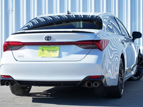 Used 2021 Toyota Avalon XSE image 4