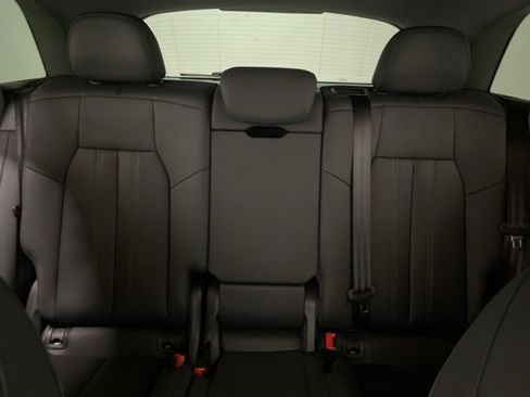 Used 2025 Audi Q5 Premium w/ Convenience Package image 73