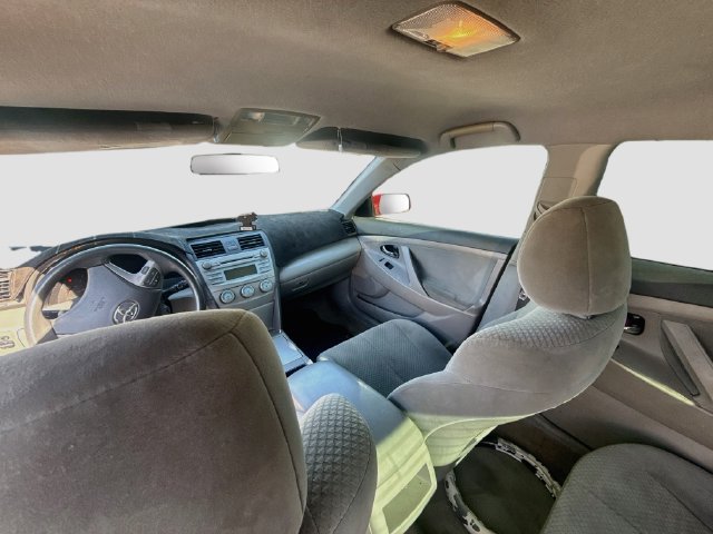 Used 2009 Toyota Camry LE FWD image 16