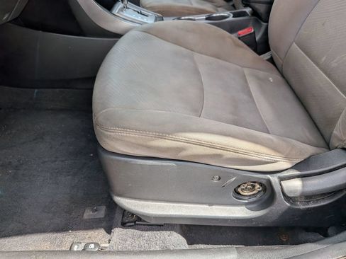 Used 2013 Hyundai Elantra GLS w/ Preferred Pkg FWD image 15