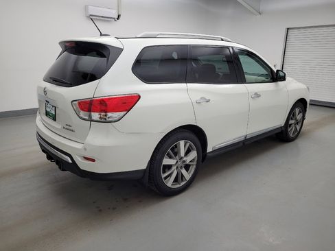 Used 2016 Nissan Pathfinder Platinum image 10