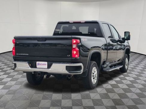 Used 2025 Chevrolet Silverado 2500 LT w/ Convenience Package AWD/4WD image 4