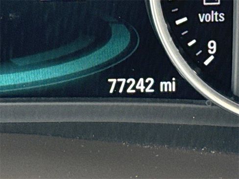 Used 2017 Buick LaCrosse Premium w/ Driver Confidence Package #2 image 26