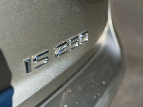 Used 2015 Lexus IS 250 RWD image 7