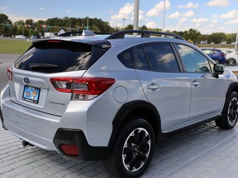 Used 2023 Subaru Crosstrek 2.0i Premium image 5