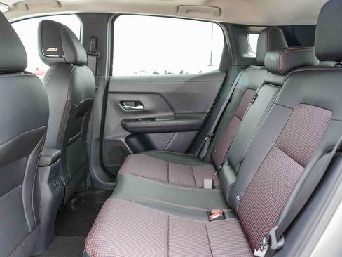 Used 2026 Nissan Kicks SR w/ SR Premium Package FWD image 34