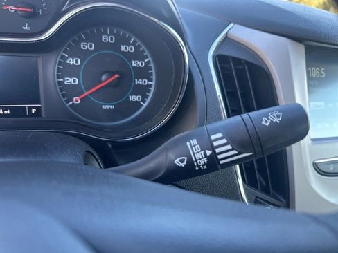 Used 2018 Chevrolet Cruze LS image 22